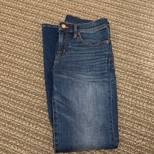 Dark wash skinny jeans, size 29T